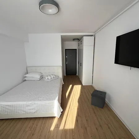 Garsoniera De La Mare 3 Daire Köstence