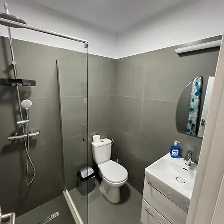 Garsoniera De La Mare 3 Daire Köstence